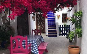 ANDALUZ LIVING - Traditional andalusian house, casa de vecinos